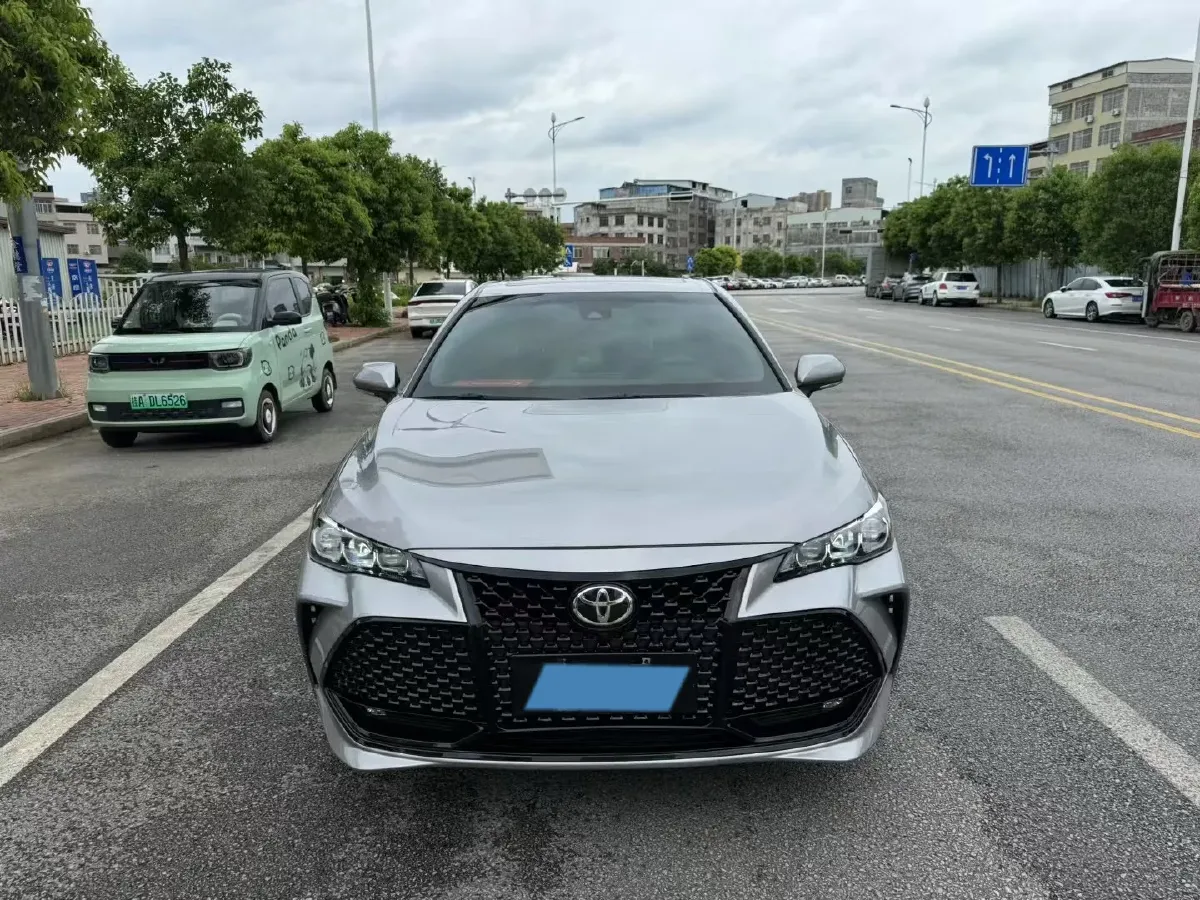 2021 Toyota Avalon 2.5L 209HP L4 8AT,autocango,china used car exporter,china ev exporter,chinese used car exporter,chinese used ev exporter