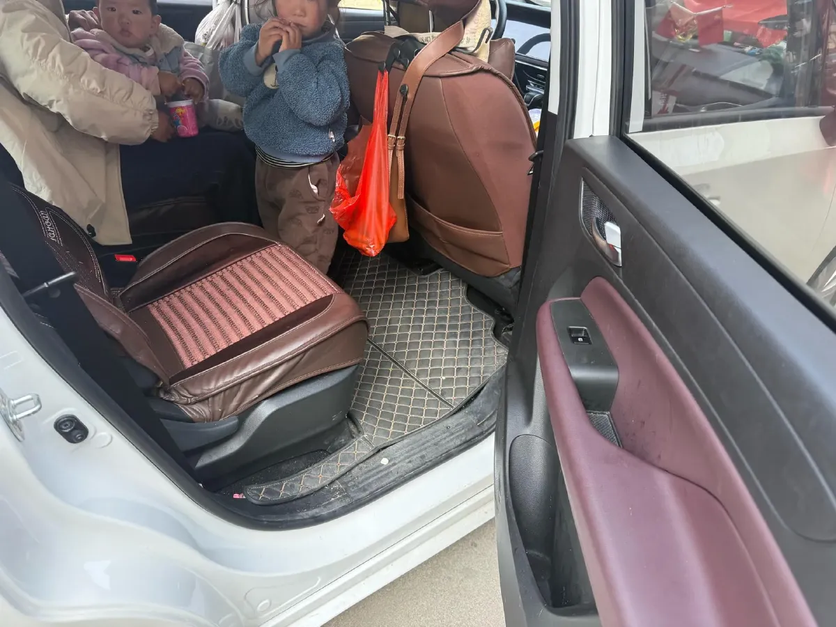 2023 GAC Trumpchi M6 1.5T 177HP L4 7DCT,autocango,china used car exporter,china ev exporter,chinese used car exporter,chinese used ev exporter