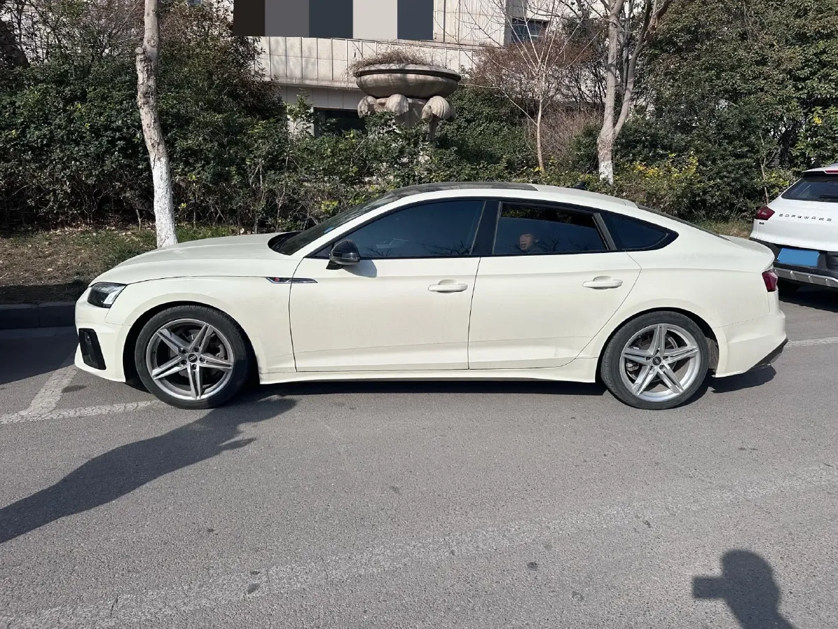 2021 Audi A5 2.0T 204HP L4 7DCT,autocango,china used car exporter,china ev exporter,chinese used car exporter,chinese used ev exporter