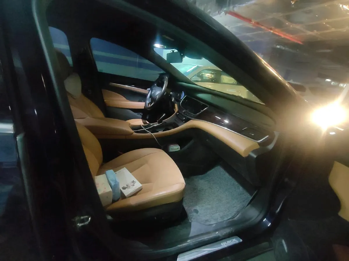 2020 Buick Larcosse 2.0T 237HP L4 9AT,autocango,china used car exporter,china ev exporter,chinese used car exporter,chinese used ev exporter
