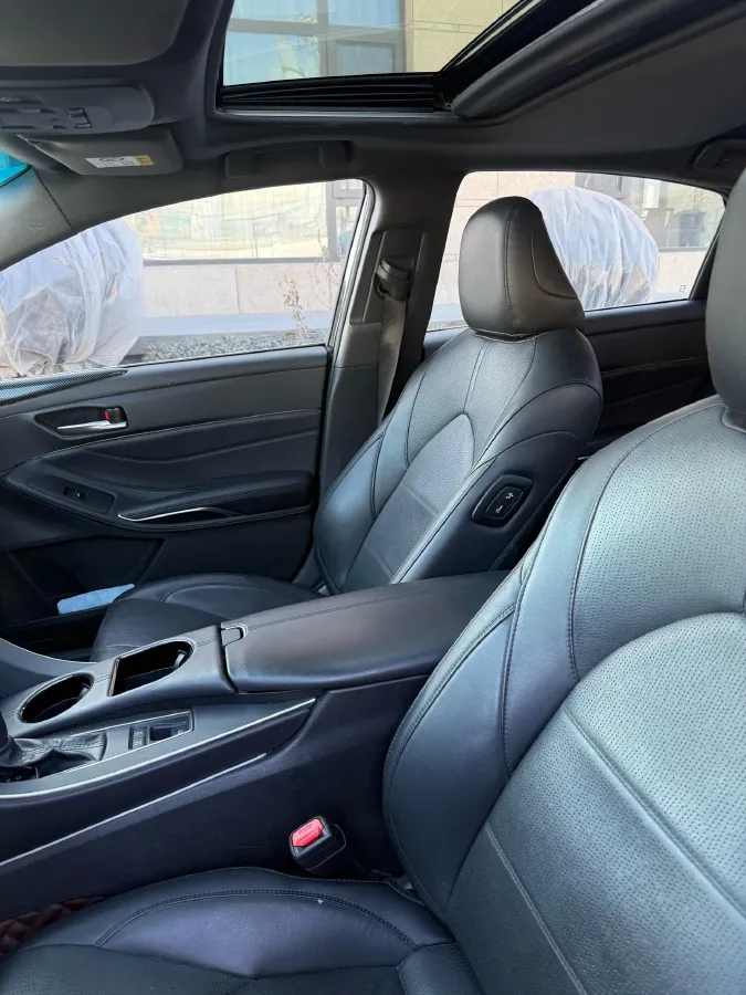 2019 Toyota Avalon 2.0L 178HP L4 CVT,autocango,china used car exporter,china ev exporter,chinese used car exporter,chinese used ev exporter