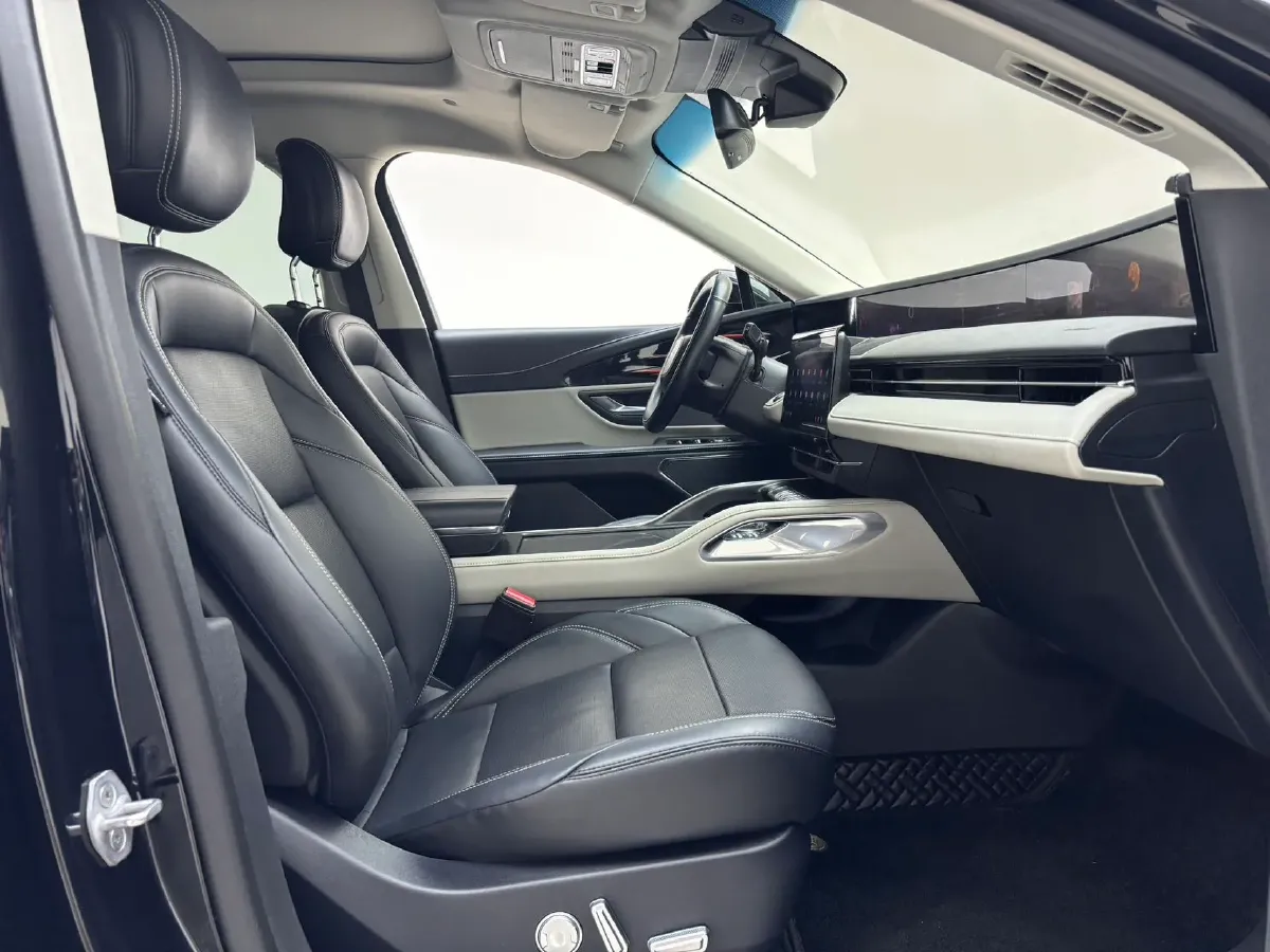 2023 Lincoln Nautilus 2.0T 261HP L4 8AT,autocango,china used car exporter,china ev exporter,chinese used car exporter,chinese used ev exporter