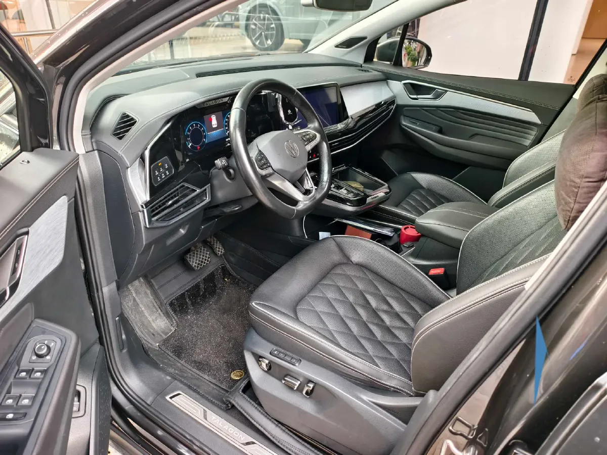 2021 Volkswagen Talagon 2.0T 220HP L4 7DCT,autocango,china used car exporter,china ev exporter,chinese used car exporter,chinese used ev exporter