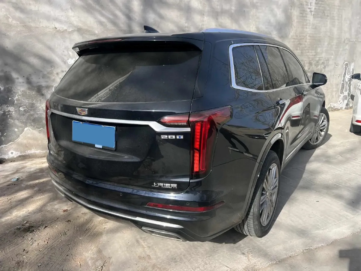 2022 Cadillac XT6 2.0T 237HP L4 9AT,autocango,china used car exporter,china ev exporter,chinese used car exporter,chinese used ev exporter