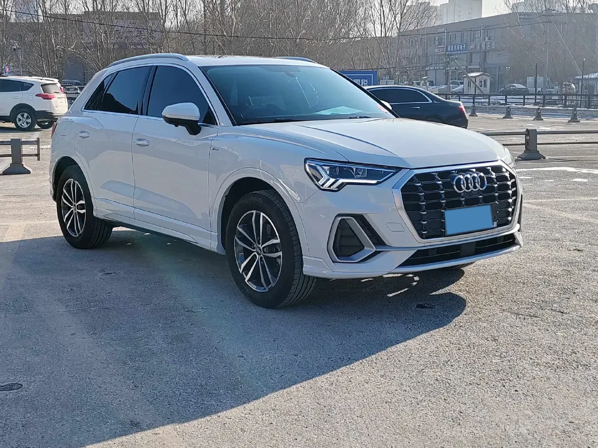 2021 Audi Q3 1.4T 150HP L4 7DCT,autocango,china used car exporter,china ev exporter,chinese used car exporter,chinese used ev exporter