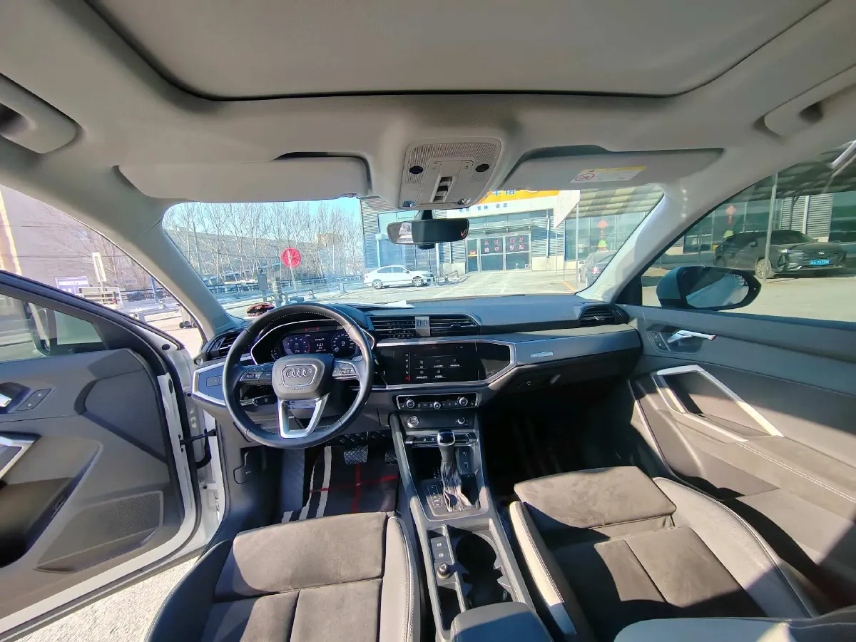 2021 Audi Q3 1.4T 150HP L4 7DCT,autocango,china used car exporter,china ev exporter,chinese used car exporter,chinese used ev exporter