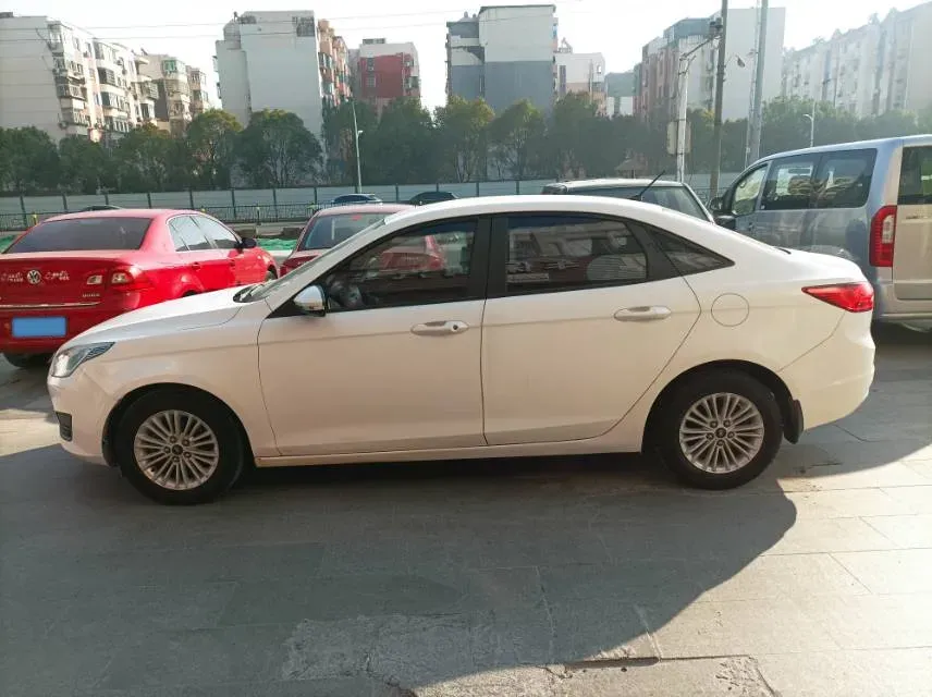 2017 Ford Escort 1.5L 113HP L4 5MT,autocango,china used car exporter,china ev exporter,chinese used car exporter,chinese used ev exporter
