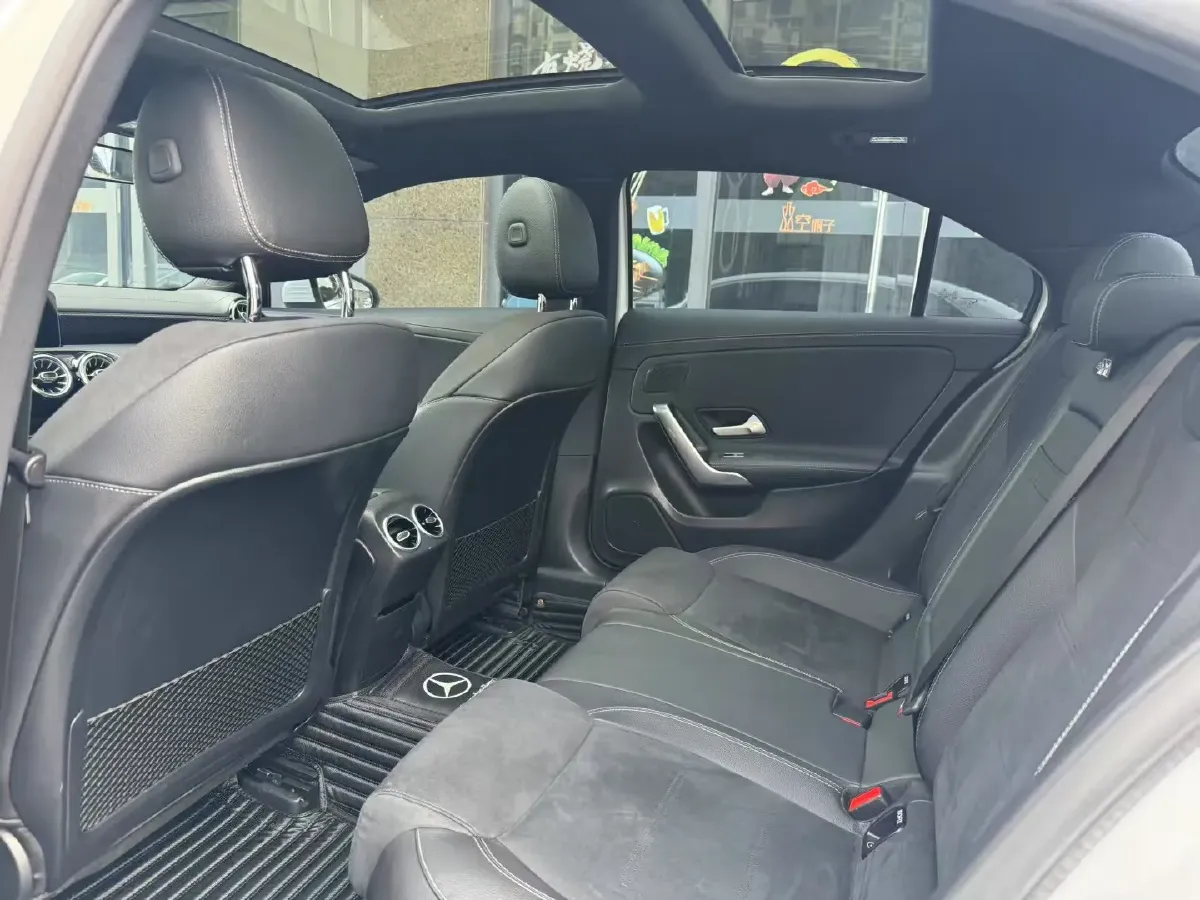 2020 Mercedes-Benz A Class 1.3T 163HP L4 7DCT,autocango,china used car exporter,china ev exporter,chinese used car exporter,chinese used ev exporter