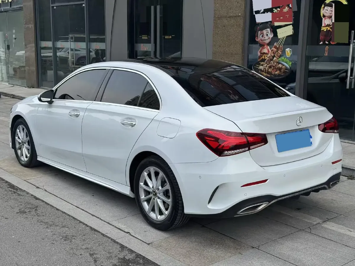 2020 Mercedes-Benz A Class 1.3T 163HP L4 7DCT,autocango,china used car exporter,china ev exporter,chinese used car exporter,chinese used ev exporter