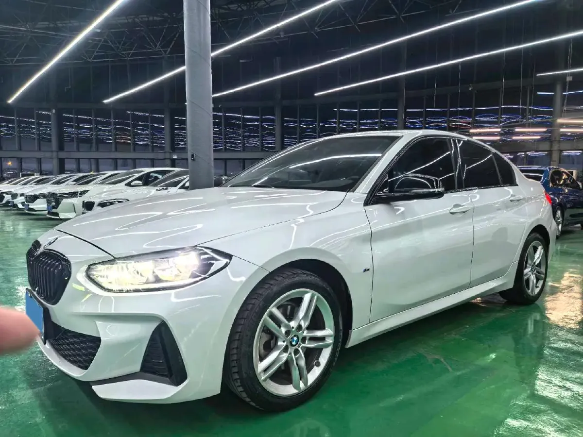 2023 BMW 1 Series 1.5T 136HP L3 7DCT,autocango,china used car exporter,china ev exporter,chinese used car exporter,chinese used ev exporter