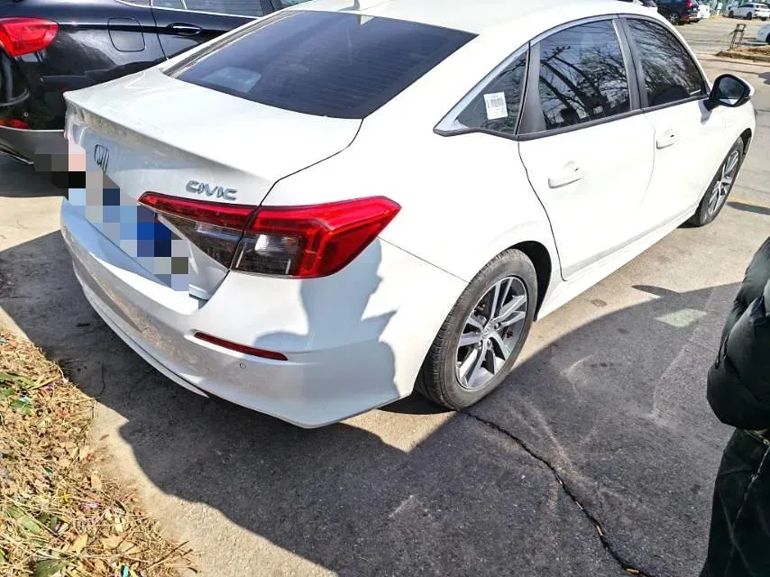 2023 Honda Civic 1.5T 182HP L4 CVT,autocango,china used car exporter,china ev exporter,chinese used car exporter,chinese used ev exporter