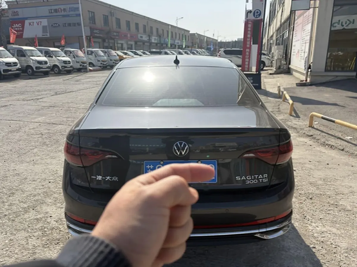 2023 Volkswagen Sagitar 1.5T 160HP L4 7DCT,autocango,china used car exporter,china ev exporter,chinese used car exporter,chinese used ev exporter