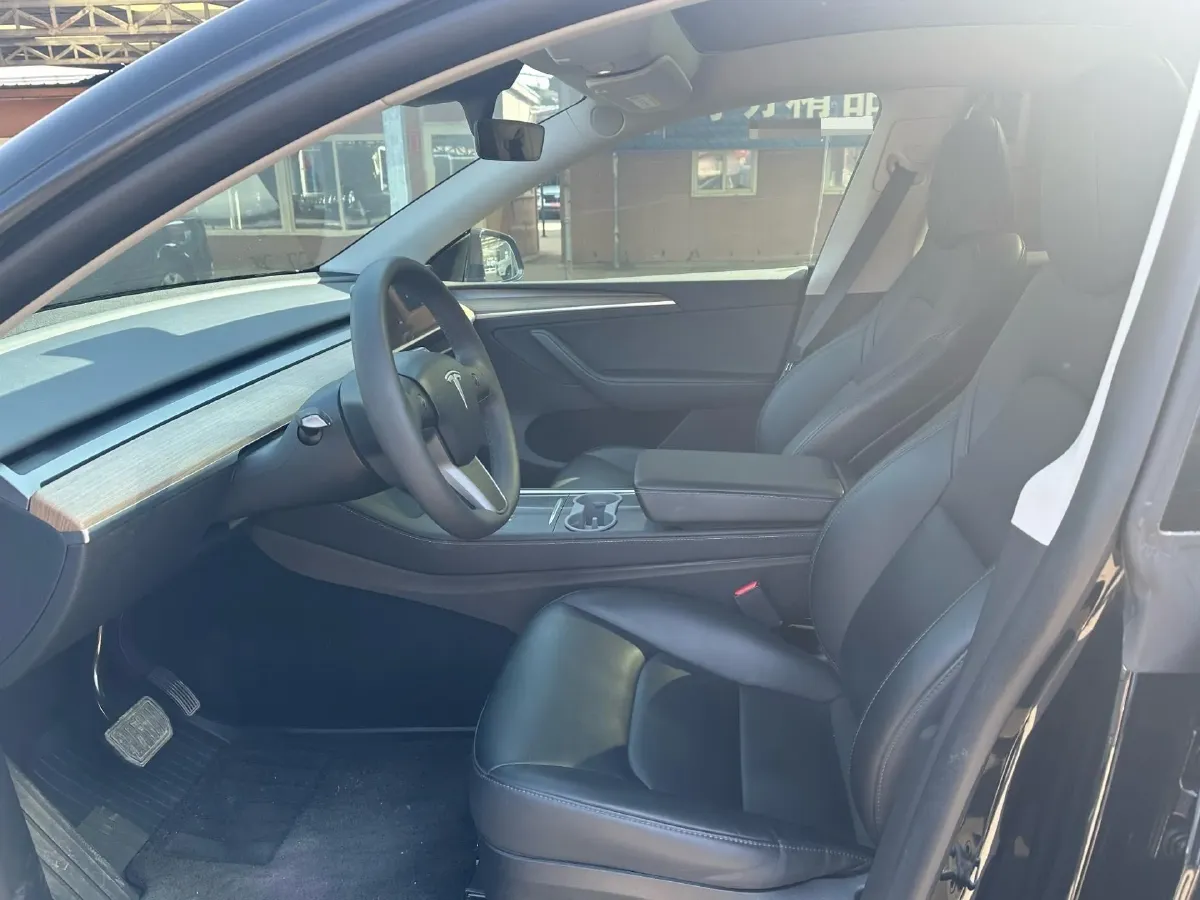 2022 Tesla Model Y BEV 60KWH,autocango,china used car exporter,china ev exporter,chinese used car exporter,chinese used ev exporter