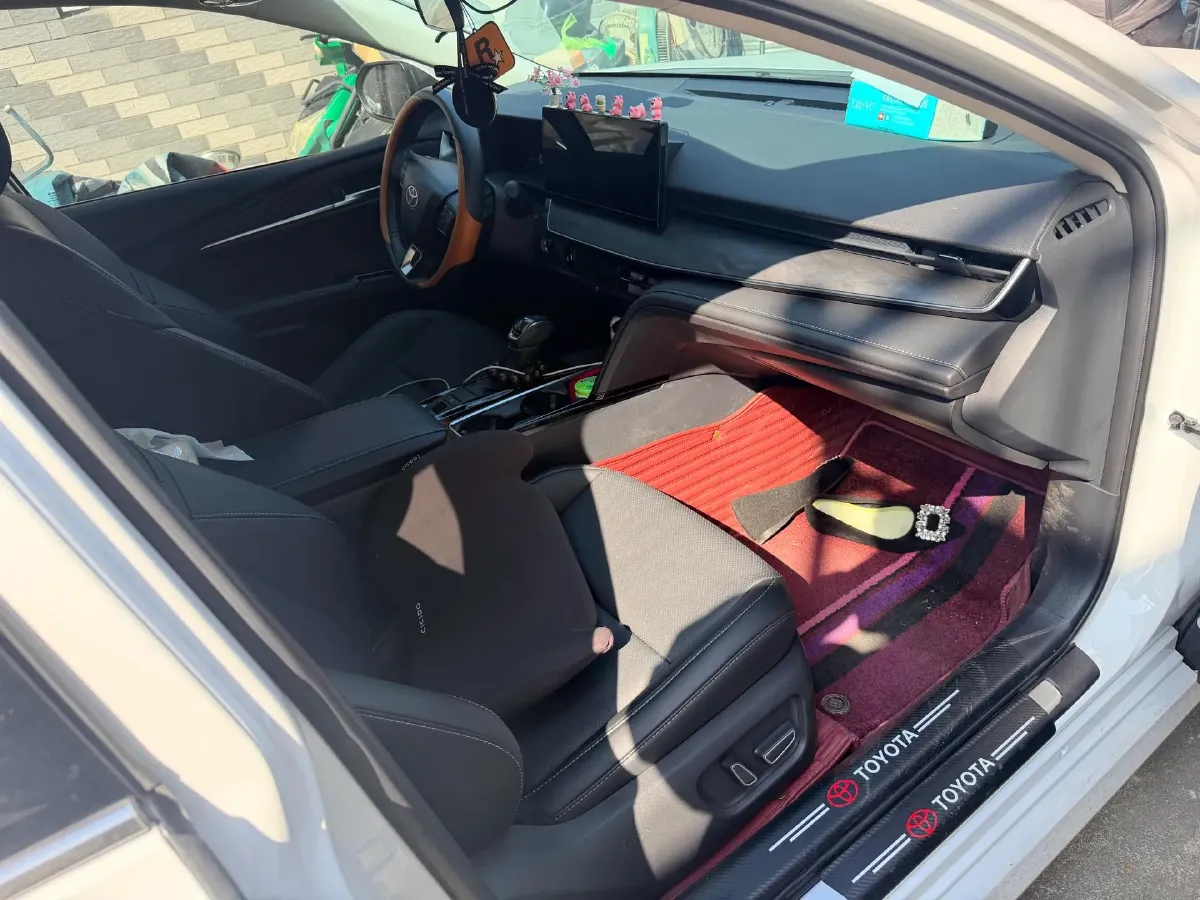 2024 Toyota Camry 2.0L 152HP L4 E-CVT Hybrid,autocango,china used car exporter,china ev exporter,chinese used car exporter,chinese used ev exporter