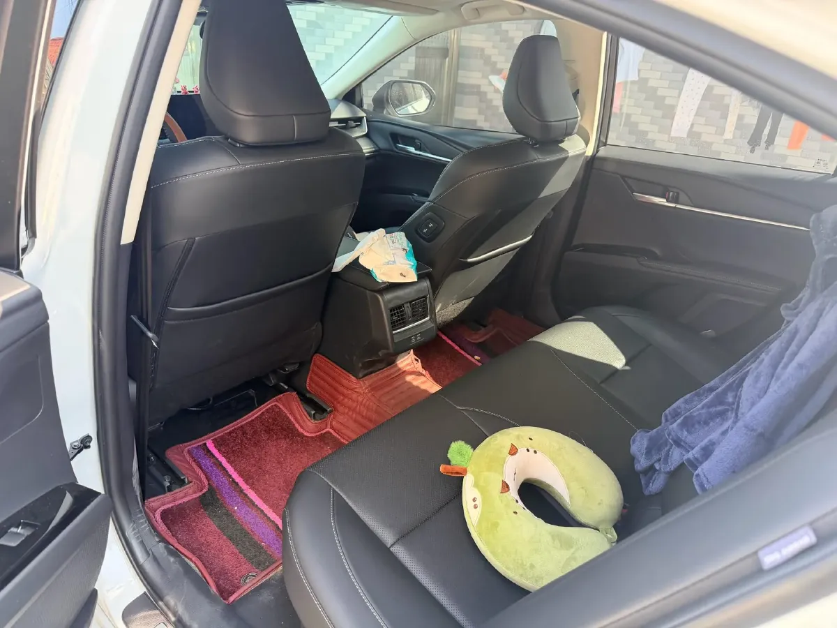 2024 Toyota Camry 2.0L 152HP L4 E-CVT Hybrid,autocango,china used car exporter,china ev exporter,chinese used car exporter,chinese used ev exporter