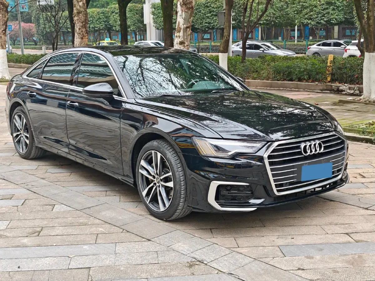 2019 Audi A6L 2.0T 190HP L4 7DCT,autocango,china used car exporter,china ev exporter,chinese used car exporter,chinese used ev exporter