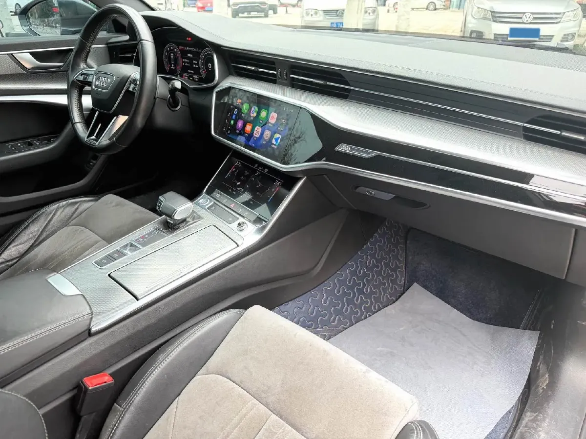 2019 Audi A6L 2.0T 190HP L4 7DCT,autocango,china used car exporter,china ev exporter,chinese used car exporter,chinese used ev exporter