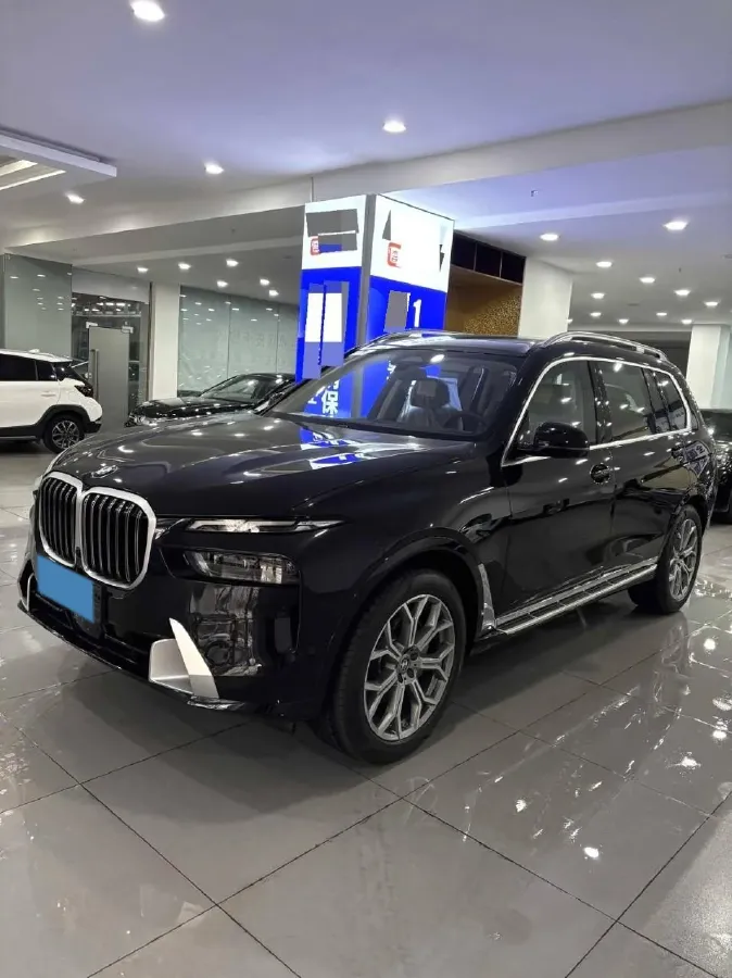 2024 BMW X7 3.0T 381HP L6 8AT,autocango,china used car exporter,china ev exporter,chinese used car exporter,chinese used ev exporter