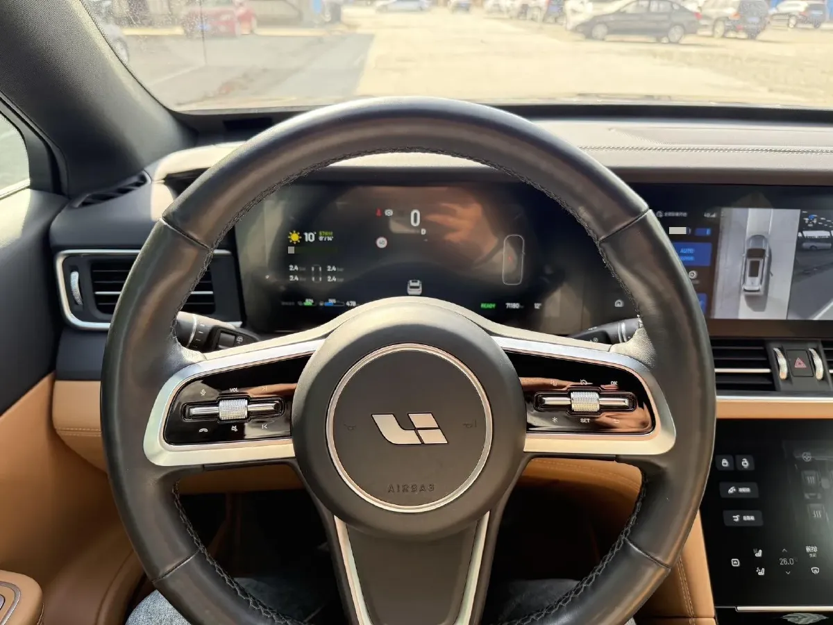 2020 Li ONE Range Extended 131HP REEV 40.5KWH,autocango,china used car exporter,china ev exporter,chinese used car exporter,chinese used ev exporter