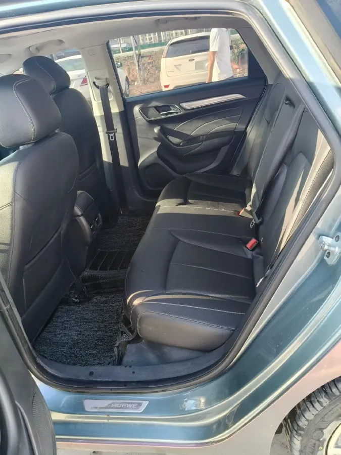 2017 Roewe i6 1.5T 169HP L4 7DCT,autocango,china used car exporter,china ev exporter,chinese used car exporter,chinese used ev exporter