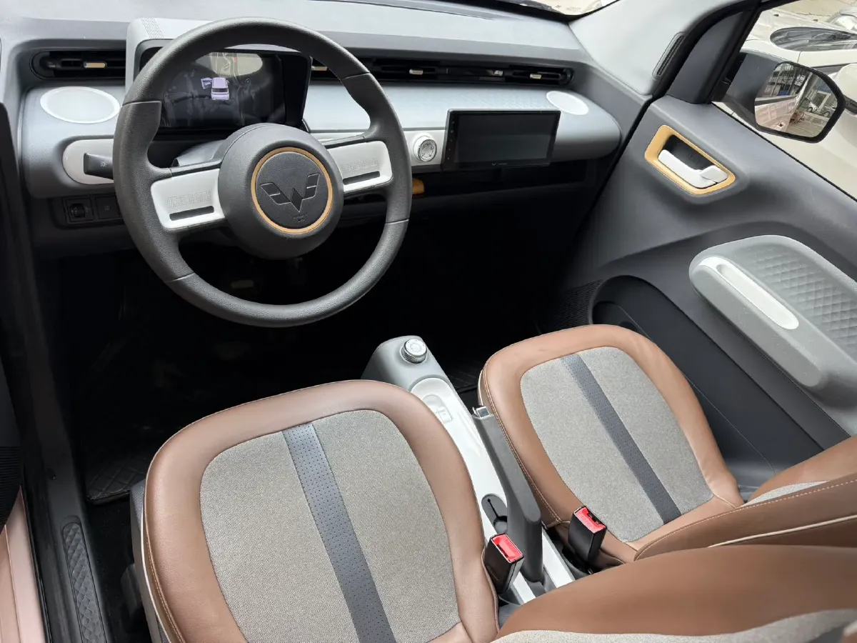 2022 WuLing HongGuang MINI EV BEV 17.3KWH,autocango,china used car exporter,china ev exporter,chinese used car exporter,chinese used ev exporter