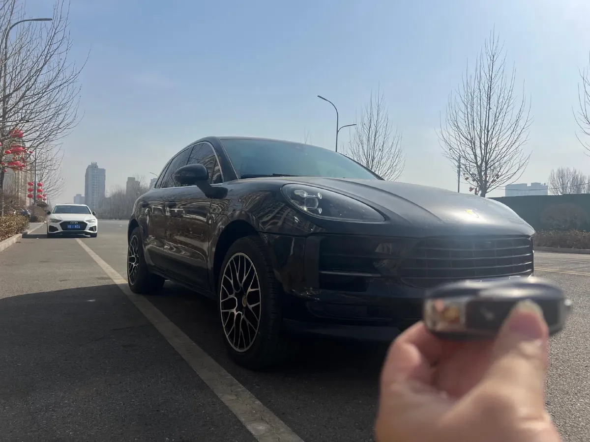 2018 Porsche Macan 2.0T 252HP L4 7DCT,autocango,china used car exporter,china ev exporter,chinese used car exporter,chinese used ev exporter