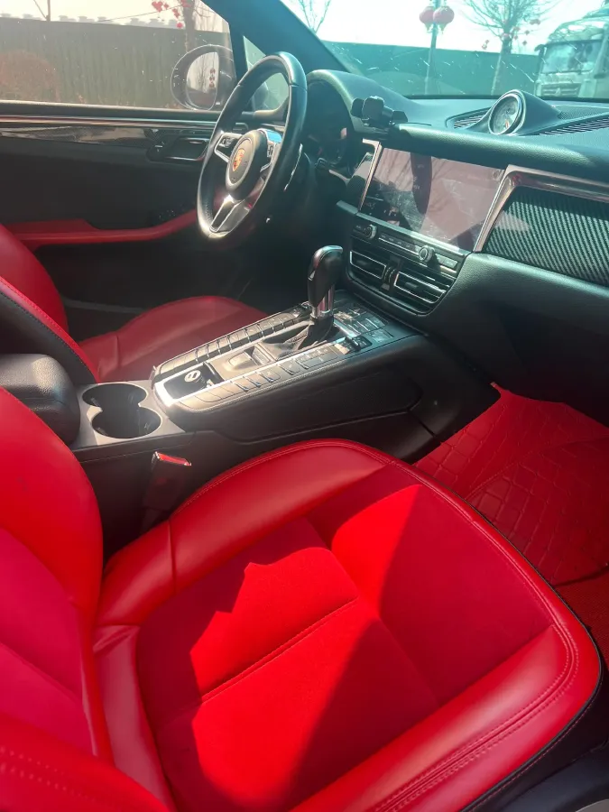 2018 Porsche Macan 2.0T 252HP L4 7DCT,autocango,china used car exporter,china ev exporter,chinese used car exporter,chinese used ev exporter