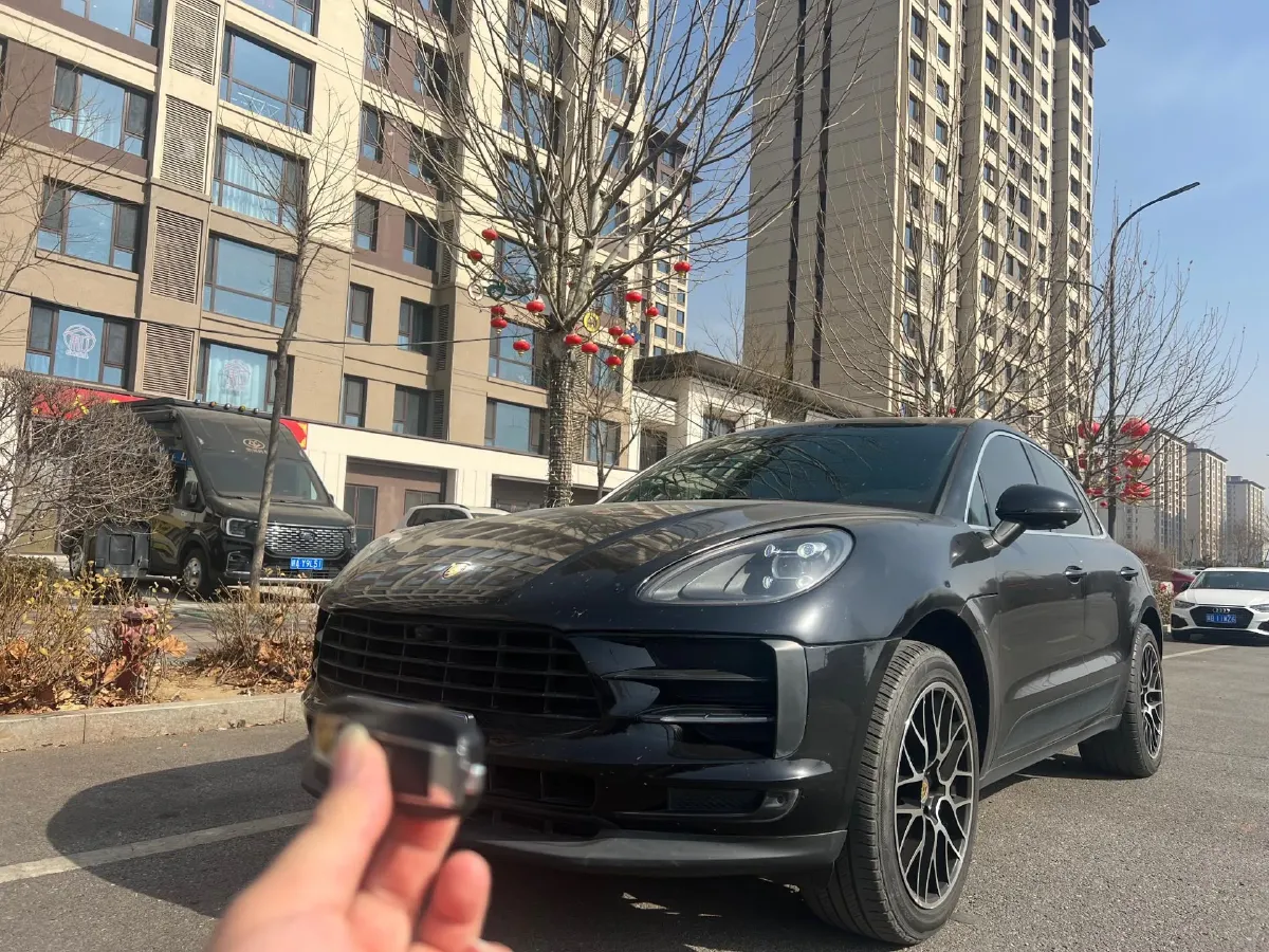 2018 Porsche Macan 2.0T 252HP L4 7DCT,autocango,china used car exporter,china ev exporter,chinese used car exporter,chinese used ev exporter