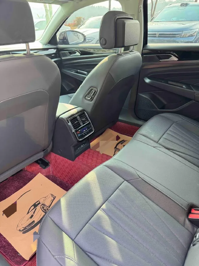 2025 Volkswagen Passat 2.0T 186HP L4 7DCT,autocango,china used car exporter,china ev exporter,chinese used car exporter,chinese used ev exporter