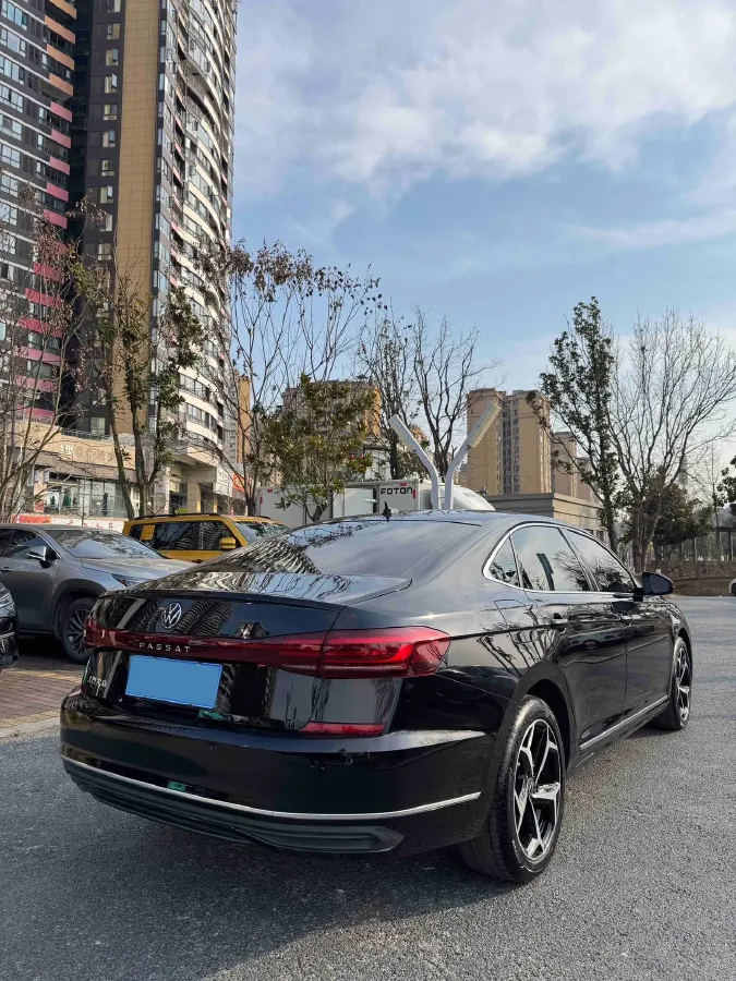 2025 Volkswagen Passat 2.0T 186HP L4 7DCT,autocango,china used car exporter,china ev exporter,chinese used car exporter,chinese used ev exporter
