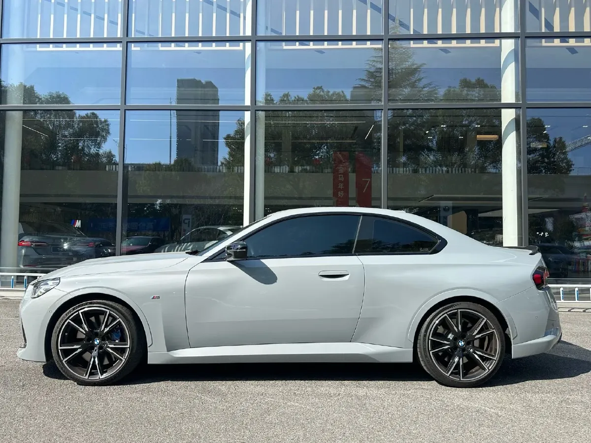 2024 BMW 2.0T 300HP L4 7DCT,autocango,china used car exporter,china ev exporter,chinese used car exporter,chinese used ev exporter