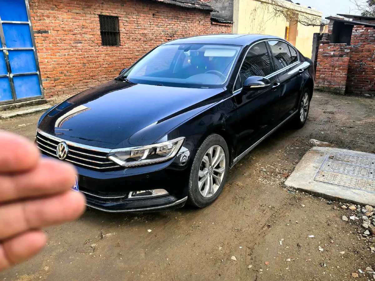 2019 Volkswagen Magotan 2.0T 186HP L4 7DCT,autocango,china used car exporter,china ev exporter,chinese used car exporter,chinese used ev exporter