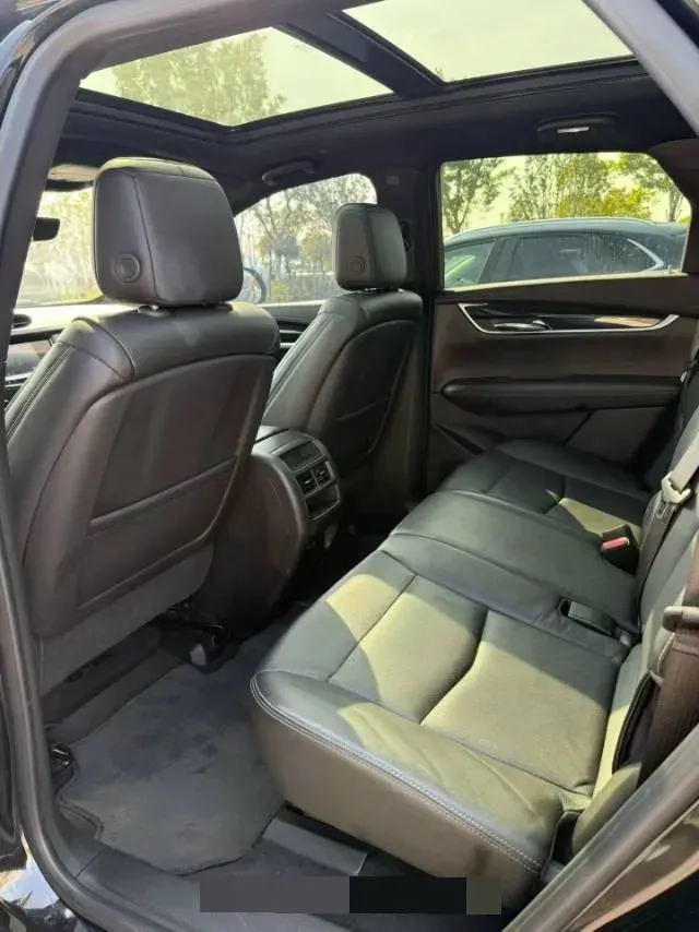 2020 Cadillac XT5 2.0T 237HP L4 9AT,autocango,china used car exporter,china ev exporter,chinese used car exporter,chinese used ev exporter