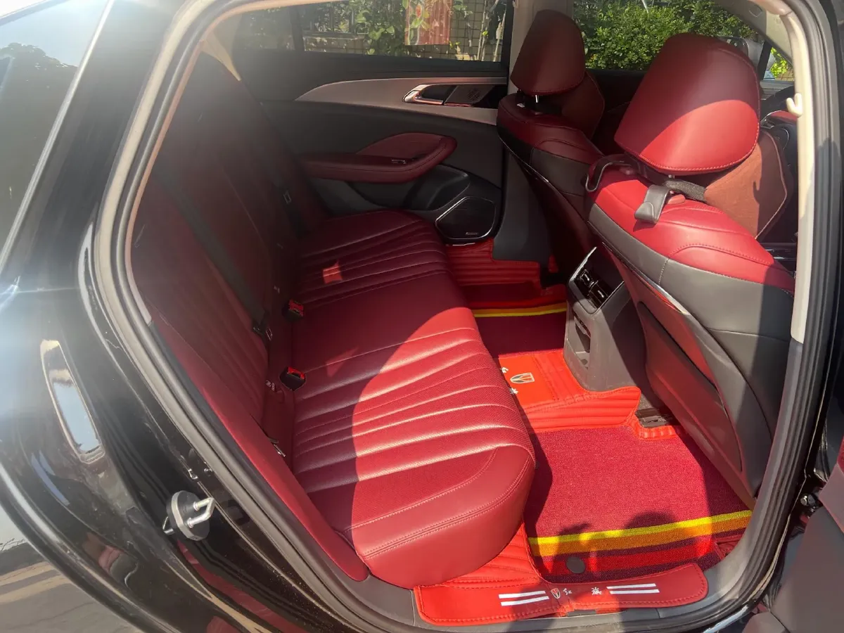 2023 HongQi H5 2.0T 224HP L4 8AT,autocango,china used car exporter,china ev exporter,chinese used car exporter,chinese used ev exporter