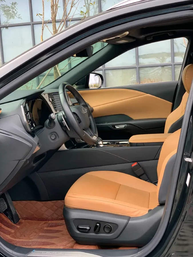 2023 Lexus RX 2.5L 189HP L4 E-CVT Hybrid,autocango,china used car exporter,china ev exporter,chinese used car exporter,chinese used ev exporter