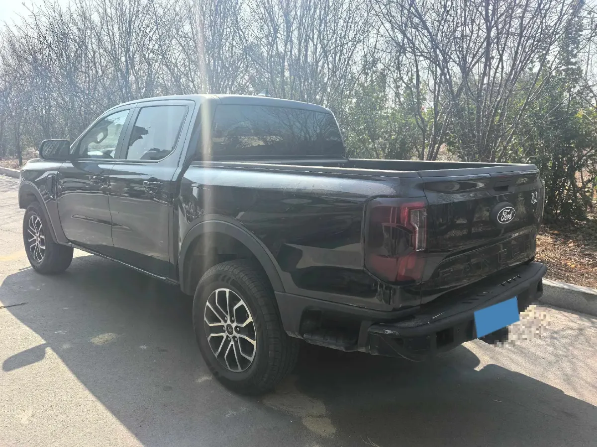 2023 Ford Ranger 2.3T 258HP L4 8AT,autocango,china used car exporter,china ev exporter,chinese used car exporter,chinese used ev exporter