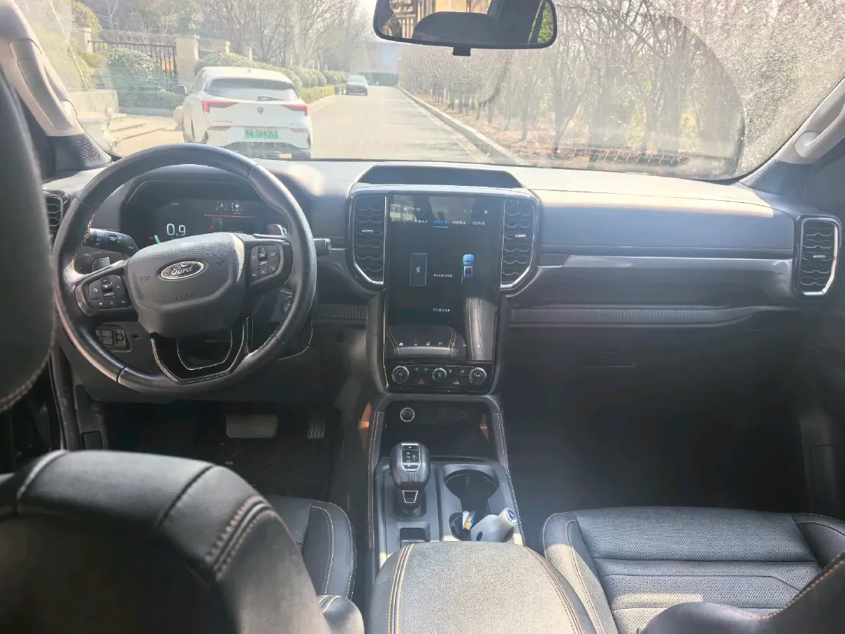 2023 Ford Ranger 2.3T 258HP L4 8AT,autocango,china used car exporter,china ev exporter,chinese used car exporter,chinese used ev exporter
