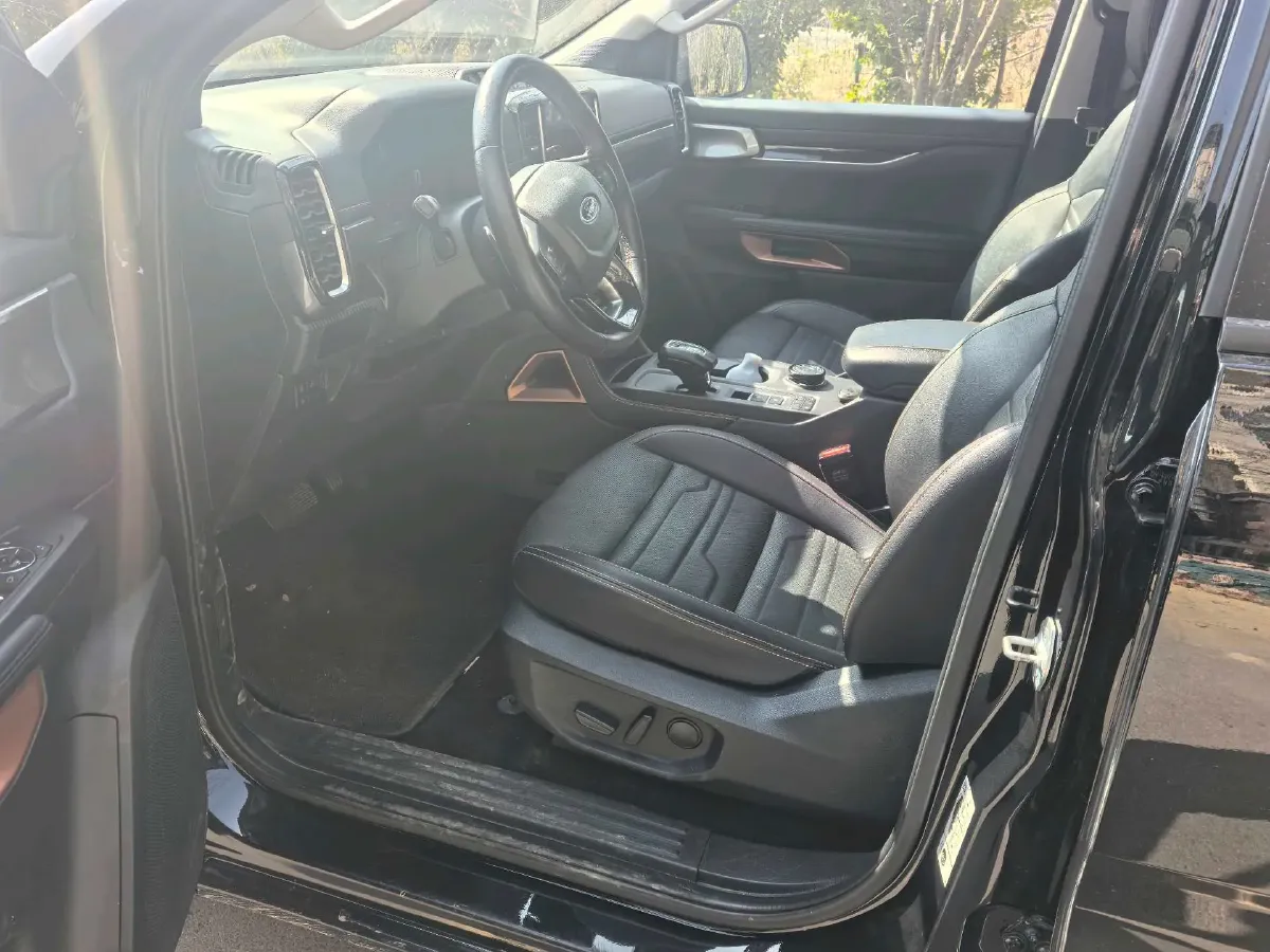 2023 Ford Ranger 2.3T 258HP L4 8AT,autocango,china used car exporter,china ev exporter,chinese used car exporter,chinese used ev exporter