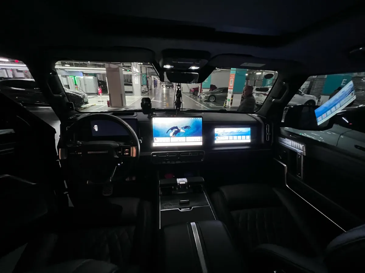 2023 M Hero 917 REEV 197HP 2AT REEV 65.8KWH,autocango,china used car exporter,china ev exporter,chinese used car exporter,chinese used ev exporter