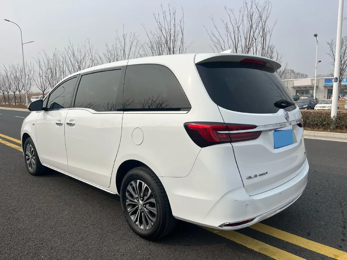 2023 Buick GL8 2.0T 237HP L4 9AT,autocango,china used car exporter,china ev exporter,chinese used car exporter,chinese used ev exporter