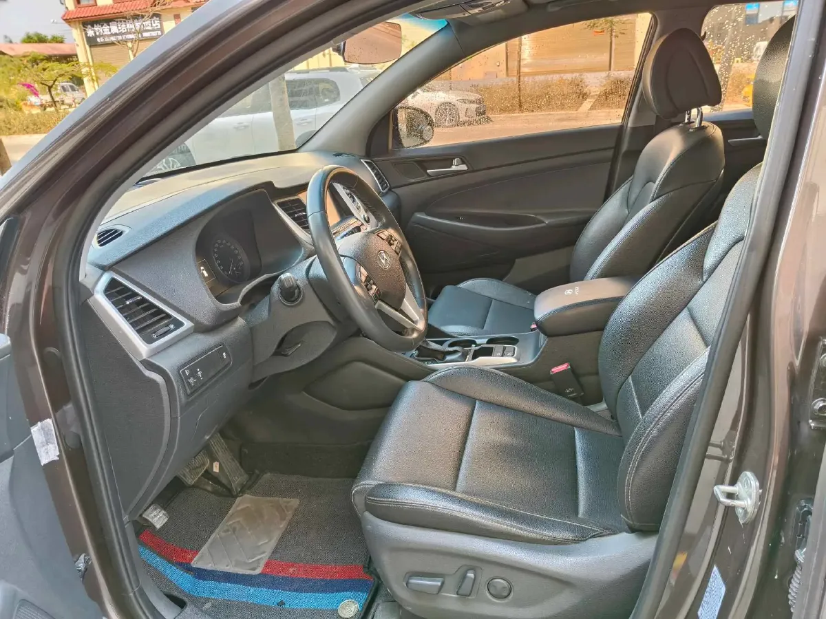 2018 Hyundai Tucson 1.6T 177HP L4 7DCT,autocango,china used car exporter,china ev exporter,chinese used car exporter,chinese used ev exporter
