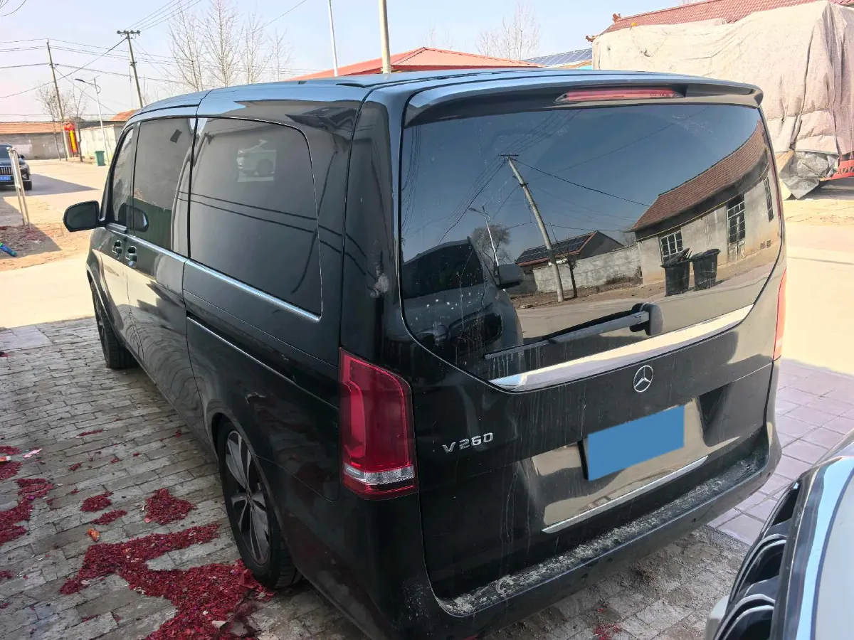 2021 Mercedes-Benz V Class 2.0T 211HP L4 9AT,autocango,china used car exporter,china ev exporter,chinese used car exporter,chinese used ev exporter