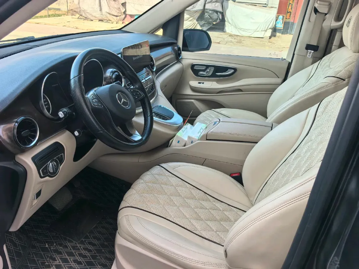 2021 Mercedes-Benz V Class 2.0T 211HP L4 9AT,autocango,china used car exporter,china ev exporter,chinese used car exporter,chinese used ev exporter