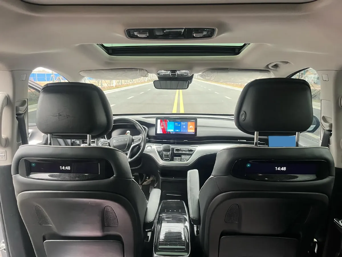 2022 Roewe iMAX8 2.0T 234HP L4 8AT,autocango,china used car exporter,china ev exporter,chinese used car exporter,chinese used ev exporter