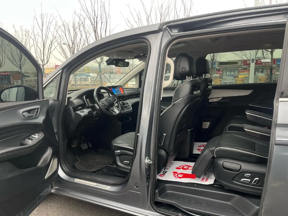 2022 Roewe iMAX8 2.0T 234HP L4 8AT,autocango,china used car exporter,china ev exporter,chinese used car exporter,chinese used ev exporter