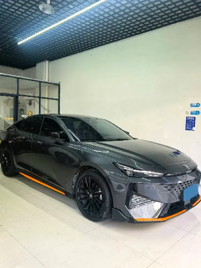 2024 ChangAn UNI-V 1.5T 188HP L4 7DCT,autocango,china used car exporter,china ev exporter,chinese used car exporter,chinese used ev exporter