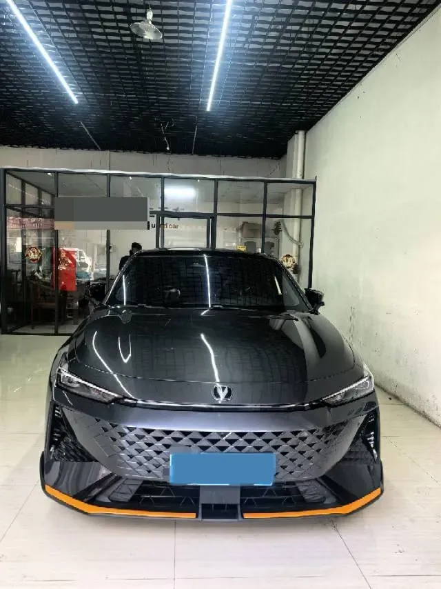 2024 ChangAn UNI-V 1.5T 188HP L4 7DCT,autocango,china used car exporter,china ev exporter,chinese used car exporter,chinese used ev exporter