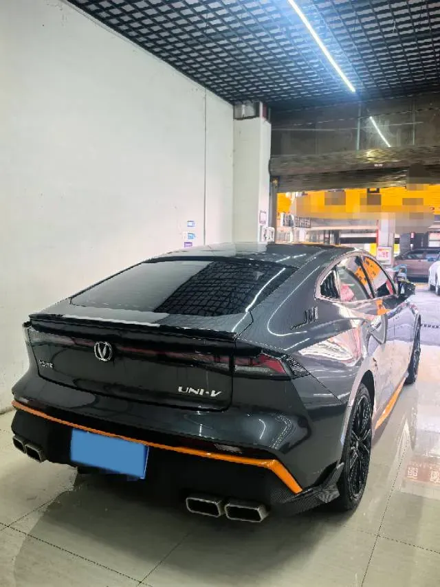 2024 ChangAn UNI-V 1.5T 188HP L4 7DCT,autocango,china used car exporter,china ev exporter,chinese used car exporter,chinese used ev exporter