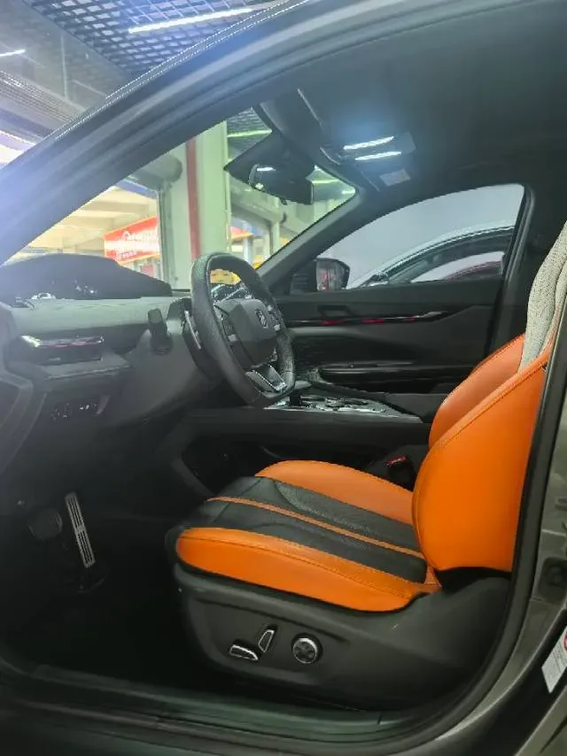 2024 ChangAn UNI-V 1.5T 188HP L4 7DCT,autocango,china used car exporter,china ev exporter,chinese used car exporter,chinese used ev exporter