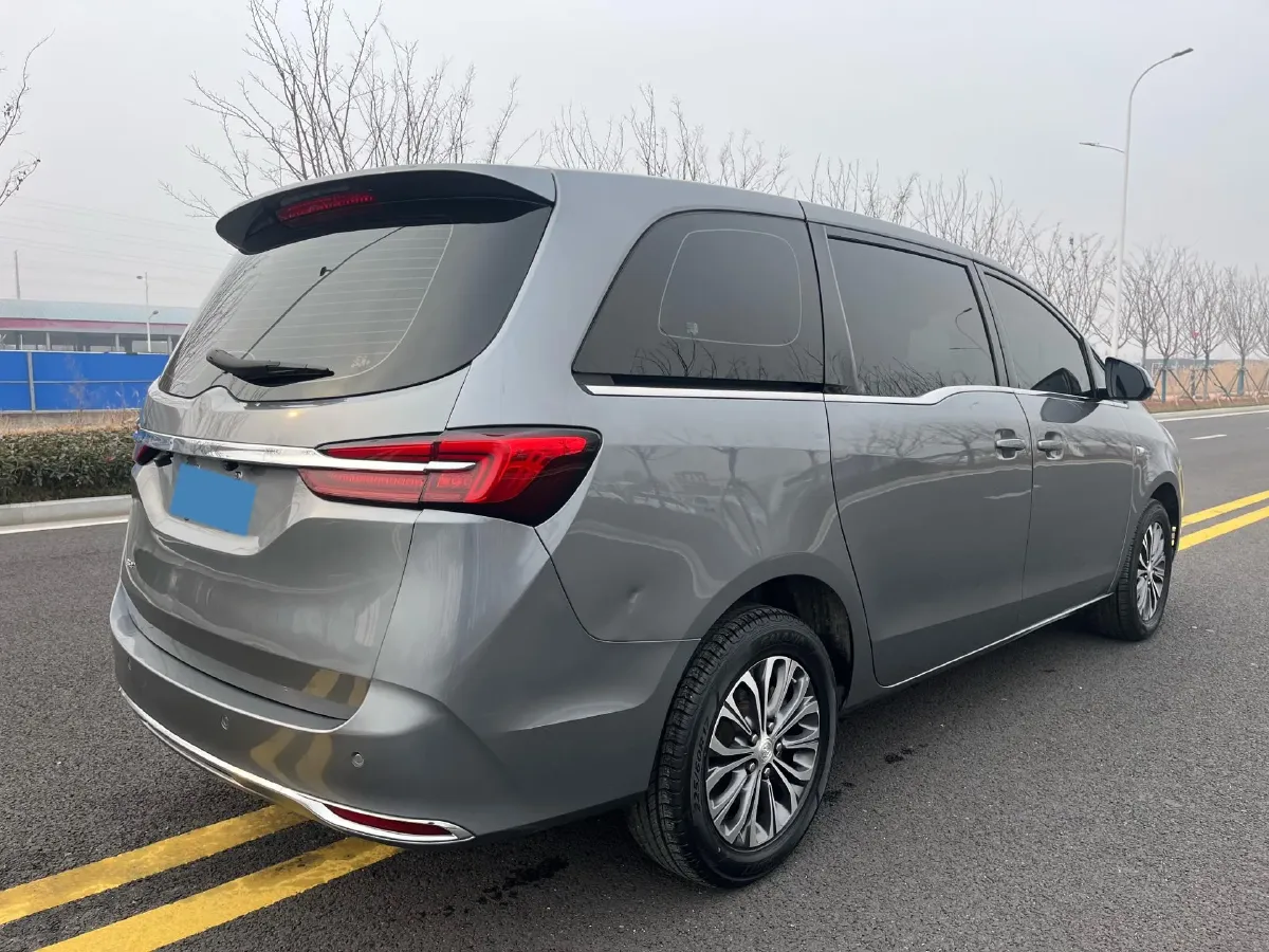 2022 Buick GL8 2.0T 237HP L4 9AT,autocango,china used car exporter,china ev exporter,chinese used car exporter,chinese used ev exporter